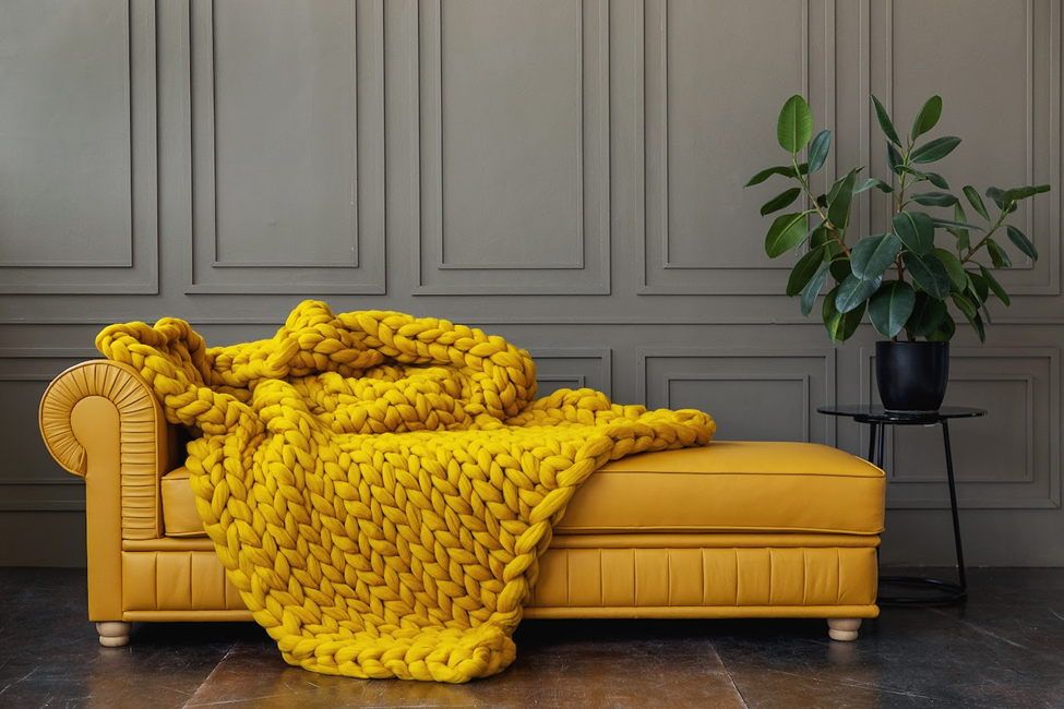 The Benefits of Using DK Weight Yarn for Blankets and Throws | by symfonie yarns | Nov, 2023 | Medium