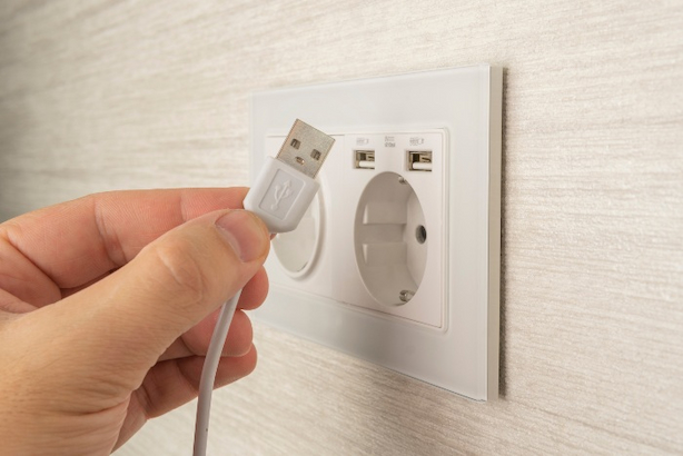 Guide to Power Points: Choosing the Right Outlets for Your Home | Right Time To Buy